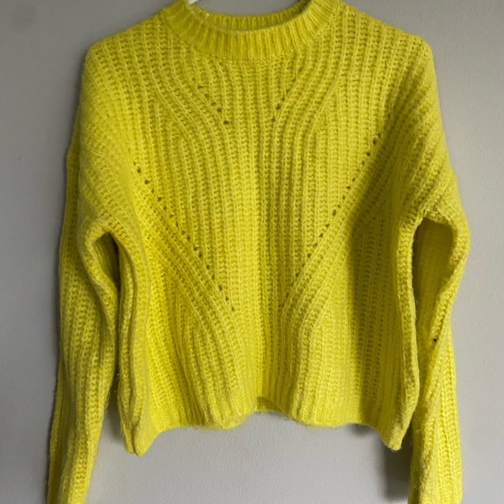 Highlighter sweater